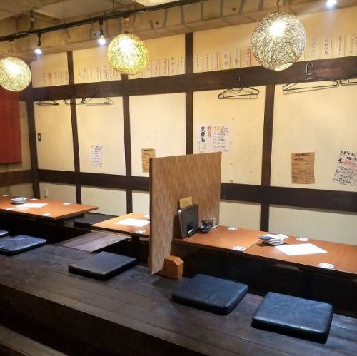<p>掘り炬燵のお座敷。各種宴会に最適です。最大22名までいけます！！</p>