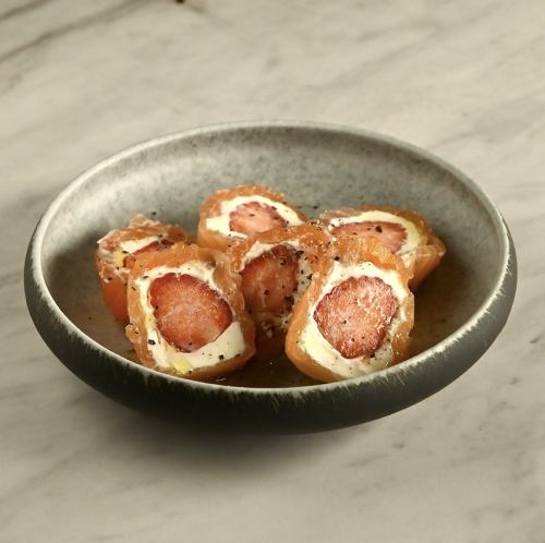 フルーツとチーズのサーモン包み