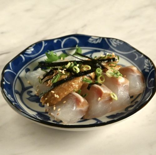 鮮魚の胡麻だれ