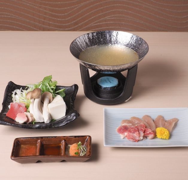 Reservation required by the day before [Kosaka chicken shabu-shabu and yakitori course] 7,700 yen (tax included)