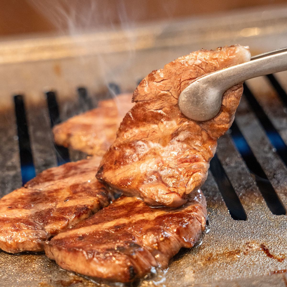 精肉卸問屋直送！とろける脂が美味しいA5黒毛和牛雌牛を厳選