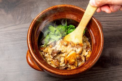 アサリと筍の牛タン土鍋ごはん