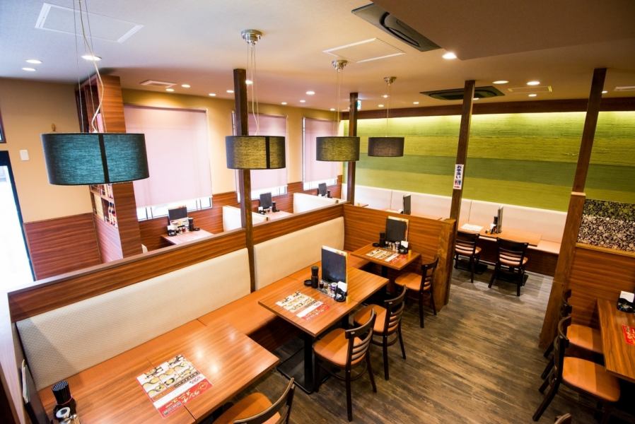 Spacious first floor table seat with a sense of cleanliness.We are crowded with local people and employees every day.Please do not hesitate to come ♪