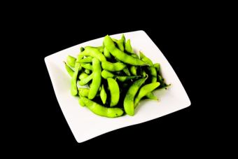 Bean sprouts and edamame