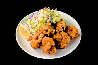 Deep-fried bean horse mackerel / Deep-fried chicken / Deep-fried squid