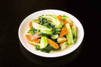 Stir-fried Chinese chive egg / Stir-fried bok choy / Stir-fried Japanese mustard spinach with garlic