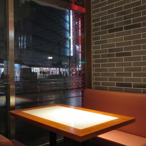 You can also enjoy the night view of Ueno!