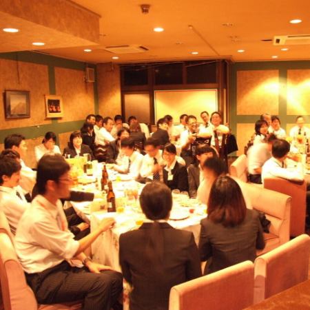 【3楼座位】复古摩登的座位♪设有可容纳60人的宴会包间！