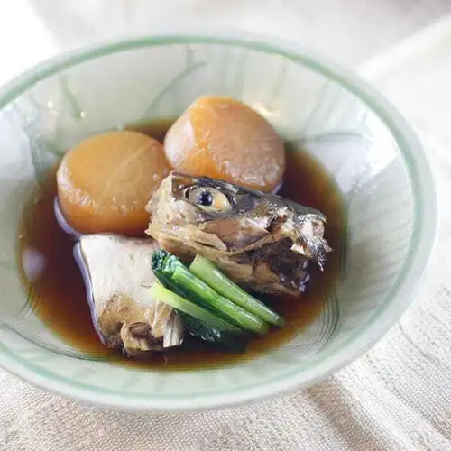 黒みりん仕立て　ぶり大根