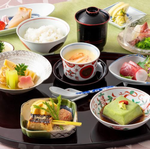 [March and April] Lunch/Colorful Set Meal