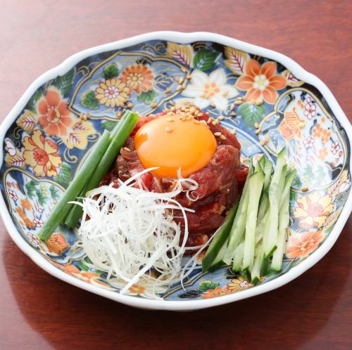 和牛レアステーキユッケ風