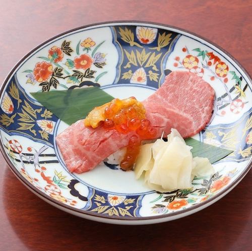贅沢いくらうに 上赤身肉寿司(1貫)