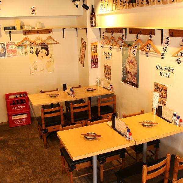アットホームな雰囲気で、ゆったりと心地いい店内。デートや女子会、ご友人との飲み放題などをお楽しみいただけます。仕事帰りのサク飯、お食事、ご宴会など様々なシーンでご活用いただけるように、使い勝手の良さをご用意してお待ちしております。