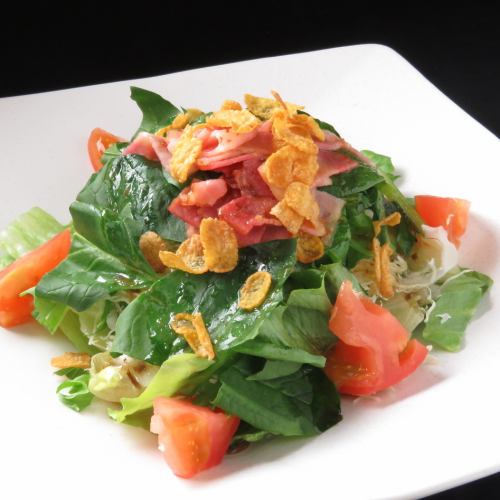 Spinach and bacon salad