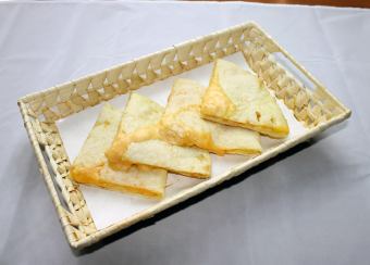 明太チーズナン