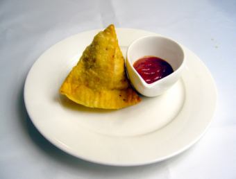 サモサ（インドのコロッケ）