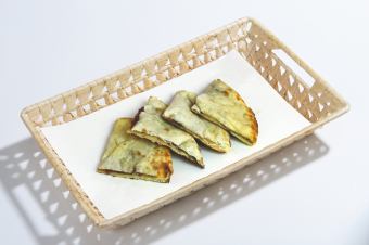 あんこチ－ズナン