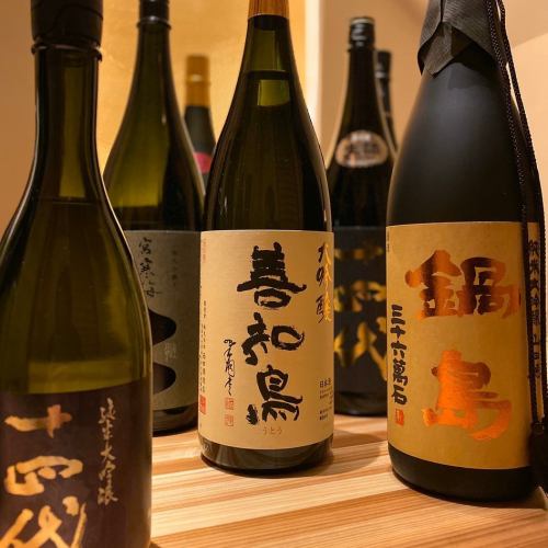 普段なかなかお目にかかれない希少価値の高い日本酒も◎