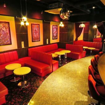 The entire building can be reserved for up to 40 people ★ Depending on the reservation situation, it may be reserved for about 8 people ◎ It is also possible to use a completely private room as a cloakroom when renting out! Please contact the store staff for details!