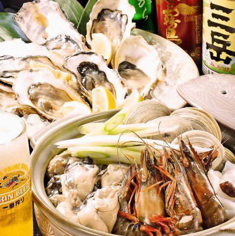 12時から通し営業でやっています!創作牡蠣料理とお酒をご用意!