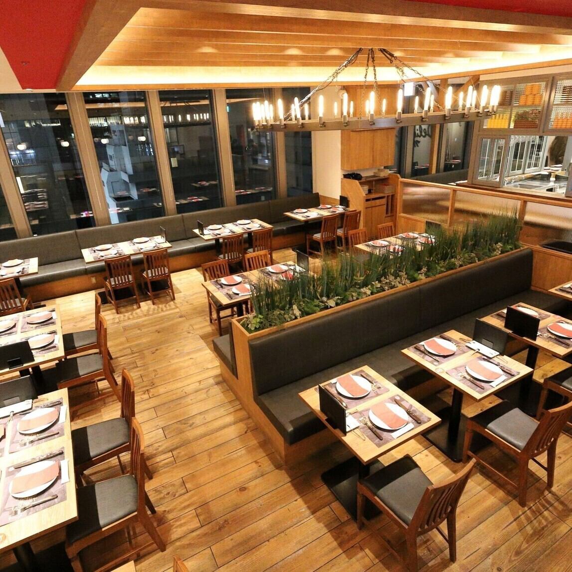 店内広々最大90名様着席可能！各種宴会にもおすすめ♪