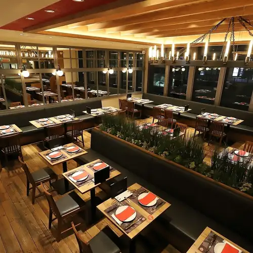 店内78席~立食最大90名様!