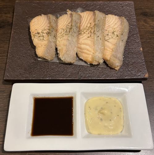 サーモンレアカツ