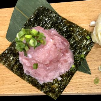 ネギトロ海苔巻き