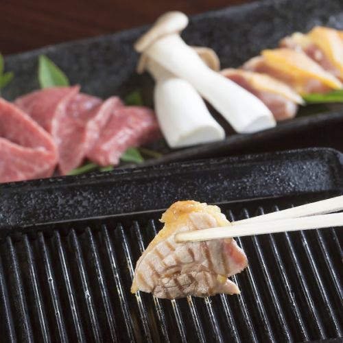 [Mom's recommendation♪] Teppanyaki of Japanese black beef and chicken