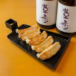 烤餃子