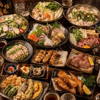 ■3小時暢飲“特惠套餐”，可選擇4道主菜！牛舌、烤雞串等（共10道菜） 原價6000日元 ⇒ 現價5000日元