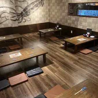 【座敷(宴会席)】4名様席。