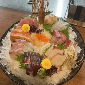 【飲み放題付】黒毛和牛や海鮮、豪華な鮮魚盛りなど海の幸を満喫できる◆贅沢コース7150円(税込)