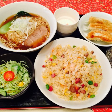 人気のサービスランチは900円から♪
