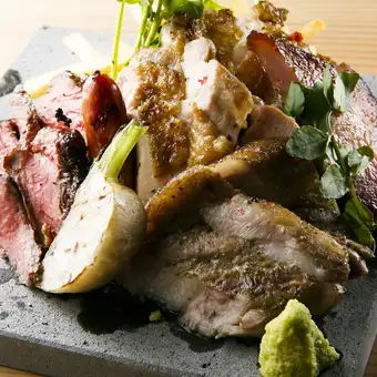 肉炉端盛り合わせ　＜2～3人前＞