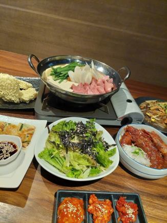 [All-you-can-drink included] Budae jjigae course, 6 dishes in total ★Available for 4 or more people★