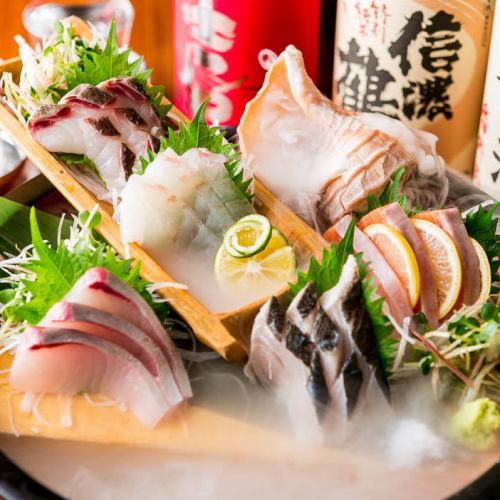 Sashimi of fresh seasonal fish