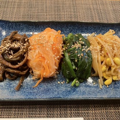 ナムル盛合わせ