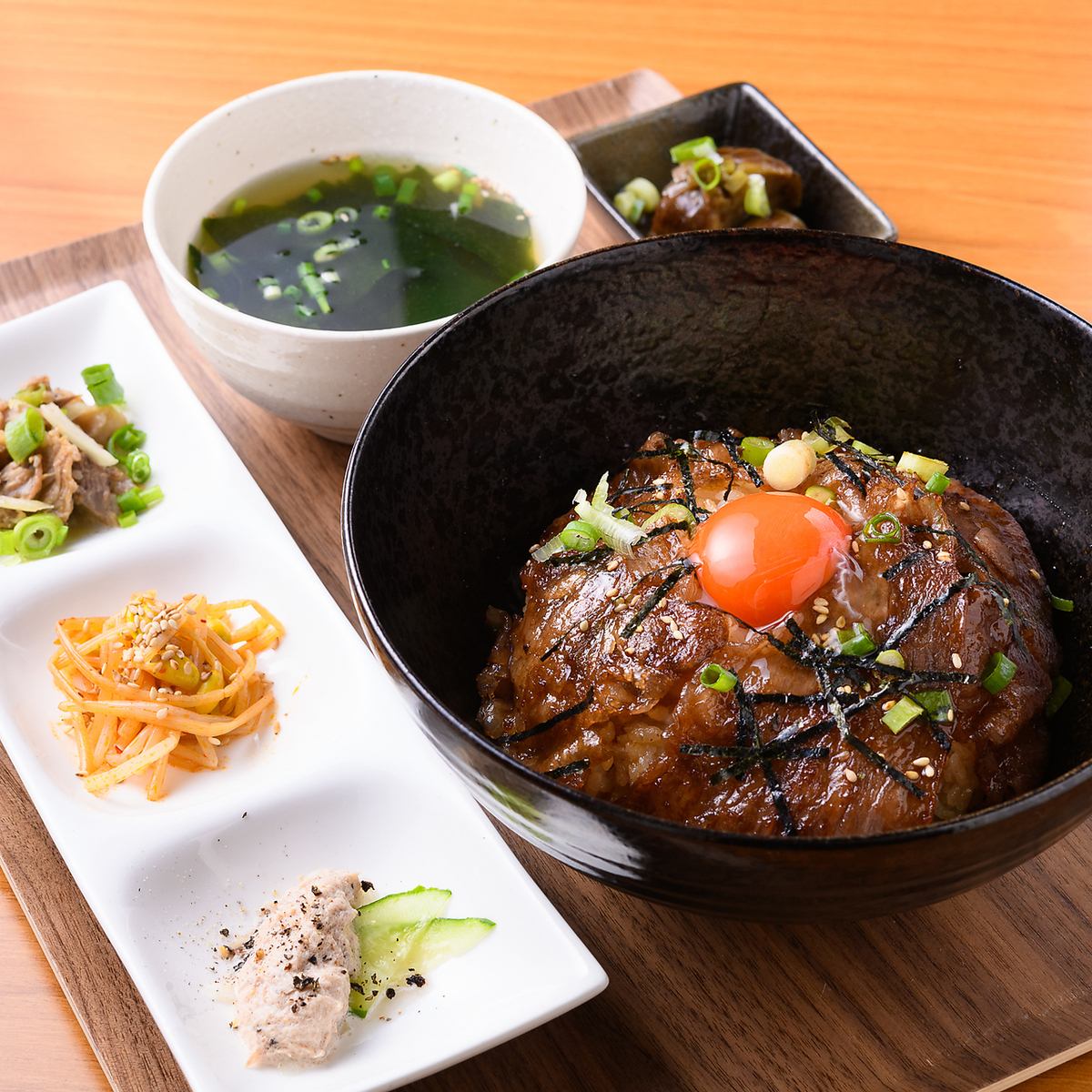 ボリューム満点！お得なランチメニューを豊富にご用意♪