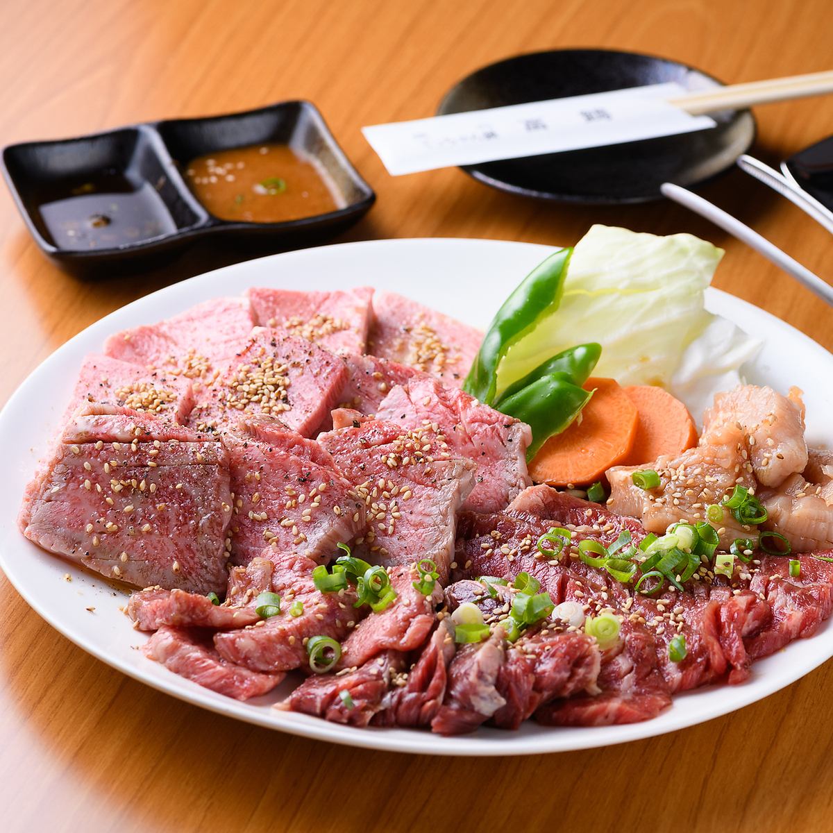 京橋の老舗「富鶴」の味を当店で！焼肉もてっちゃん鍋も是非♪