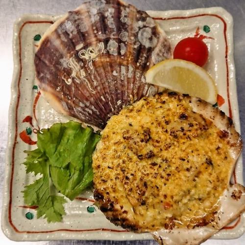 Grilled scallops with tartar