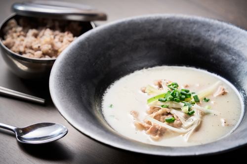 White soup (Seolleongtang)