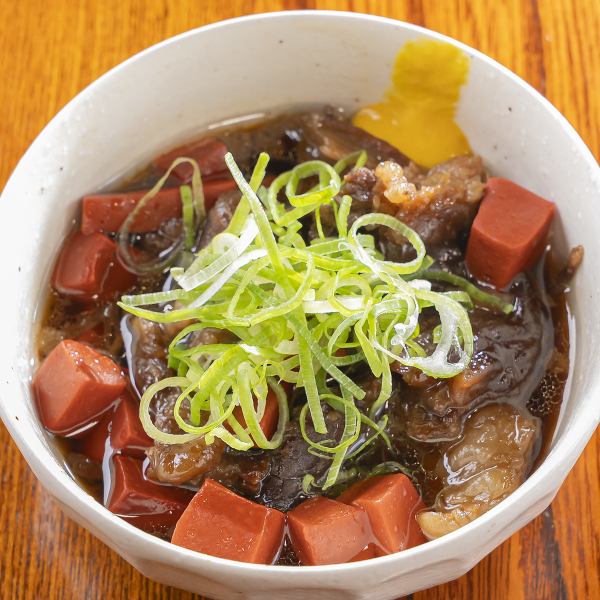 【牛すじ煮込み】近江牛の牛すじ肉をトロトロになるまで煮込みました♪
