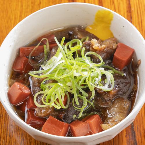 【牛すじ煮込み】近江牛の牛すじ肉をトロトロになるまで煮込みました♪