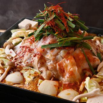 【2H飲み放題付！】名物の焼鍋orもつ鍋から選べる！小鉢や刺身・揚げ物など全7品4000円(税込)