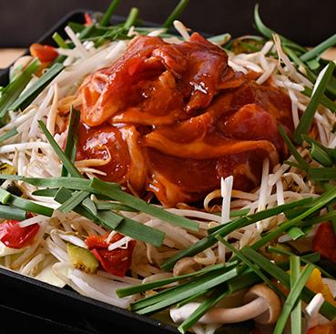 ≪女性からも人気！≫【野菜とこだわり肉がたっぷり！】"發"名物の焼鍋　1518円(税込)～