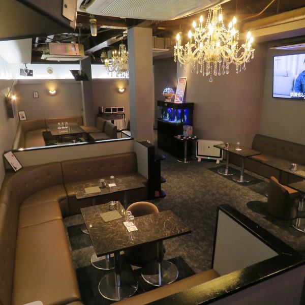 【アクセス抜群＆深夜営業】せんげん台駅東口から徒歩約3分の好立地。18:00～翌6:00まで営業しており、終電後の一杯や始発待ちにも便利。２軒目・３軒目利用はもちろん、深夜でも安心して立ち寄れる使い勝手の良さが魅力です☆