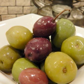 Assorted Italian olives