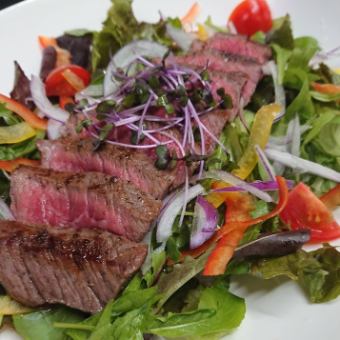 Awa beef steak salad
