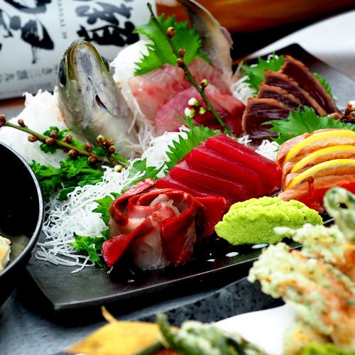 Assortment of four kinds of sashimi (1 serving)